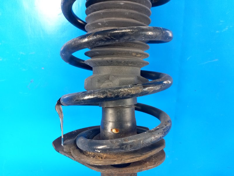 Амортизатор передний левый 200 10-14 2012 2.4 ED3 Амортизатор передний левый 200 10-14 2012 2.4 ED3