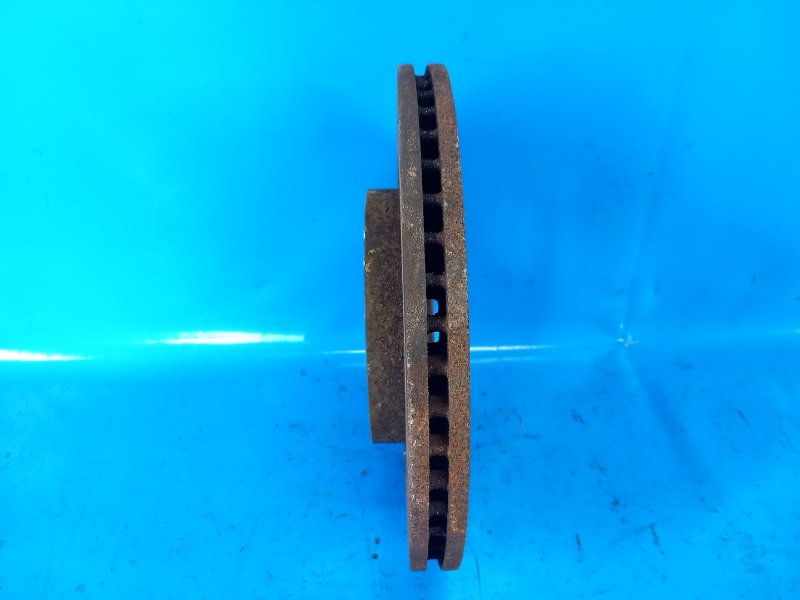 Тормозной диск передний правый 200 10-14 2013 3.6 ERB