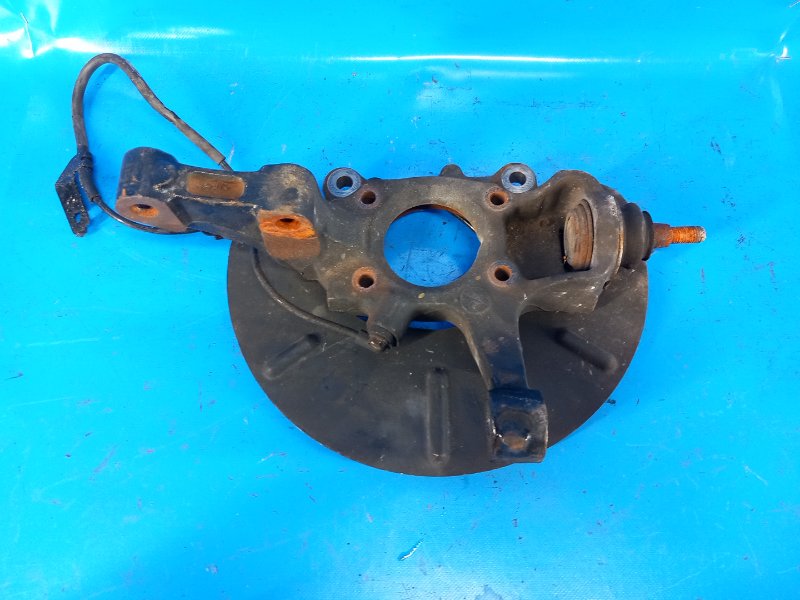 Кулак поворотный передний левый 200 10-14 2012 2.4 ED3 Кулак поворотный передний левый 200 10-14 2012 2.4 ED3