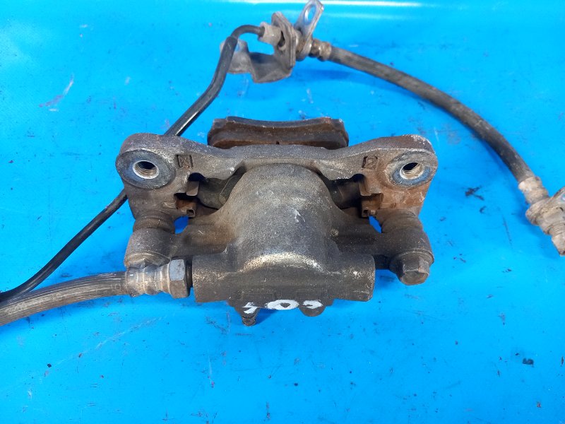 Суппорт тормозной задний левый 200 10-14 2012 2.4 ED3