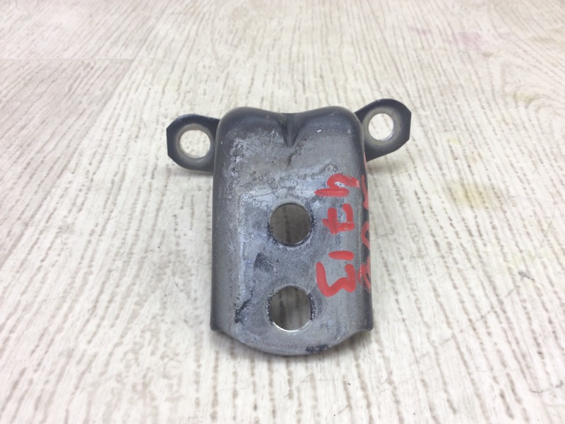 Петля двери верхняя передняя левая NISSAN PATHFINDER R52 12-21 2015 R52 3.5 VQ35DE 80401ZX60A Б/У