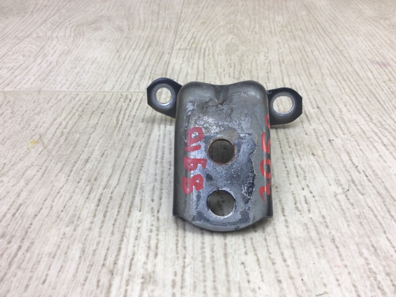 Петля двери верхняя передняя правая NISSAN PATHFINDER R52 12-21 2015 R52 3.5 VQ35DE 80400ZX60A Б/У