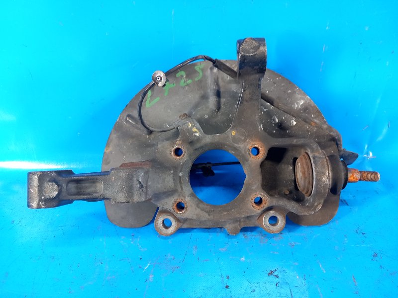 Кулак поворотный передний правый CHRYSLER 200 10-14 2.4 ED3