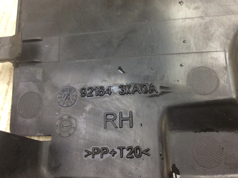 Дефлектор радиатора правый NISSAN PATHFINDER R52 12-21 R52 3.5 VQ35DE