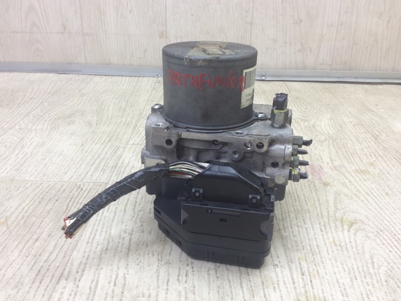 Блок ABS NISSAN PATHFINDER R52 12-21 2015 R52 3.5 VQ35DE 476609PB1B Б/У