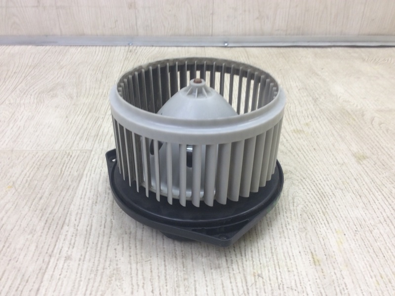Моторчик печки NISSAN PATHFINDER R52 12-21 2015 R52 3.5 VQ35DE 272253TA1A Б/У