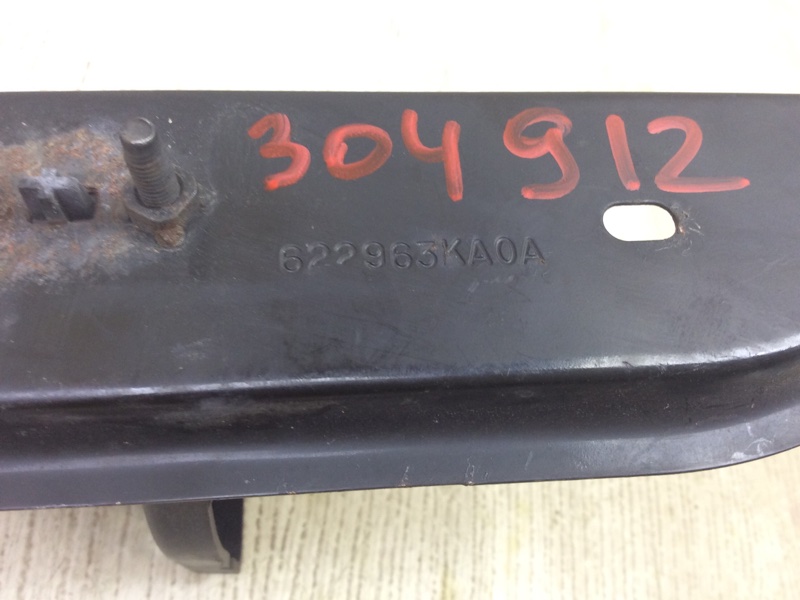 Кронштейн замка капота PATHFINDER R52 12-21 2015 R52 3.5 VQ35DE