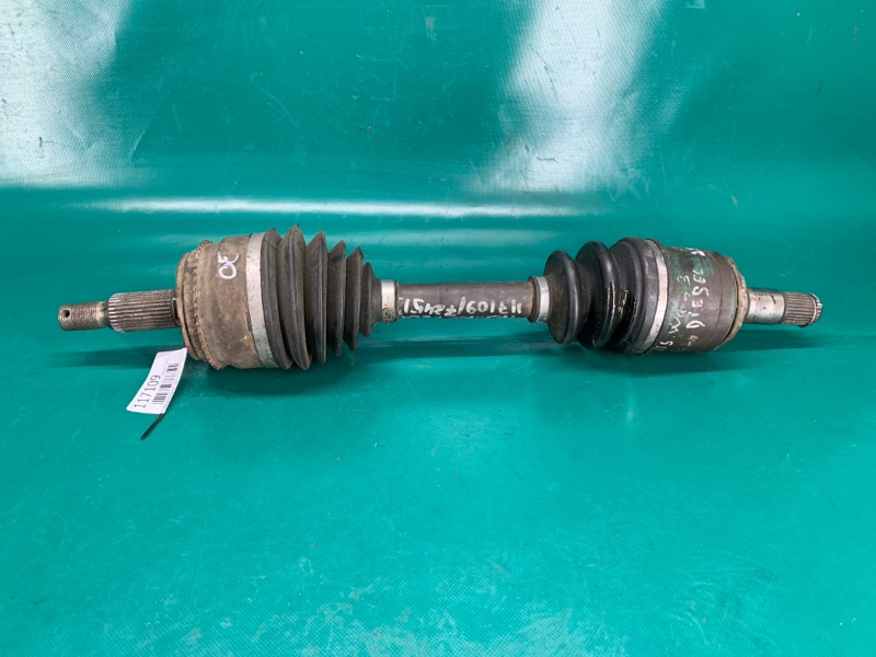 Привод передний левый MITSUBISHI PAJERO 99-06 MR410664 Б/У