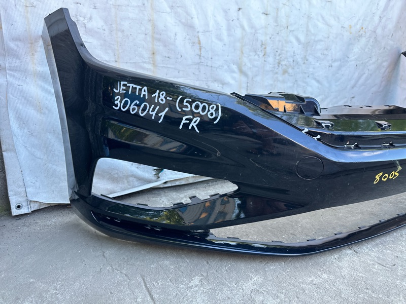 Бампер передний JETTA USA 18- 2020 DJXA 1.4