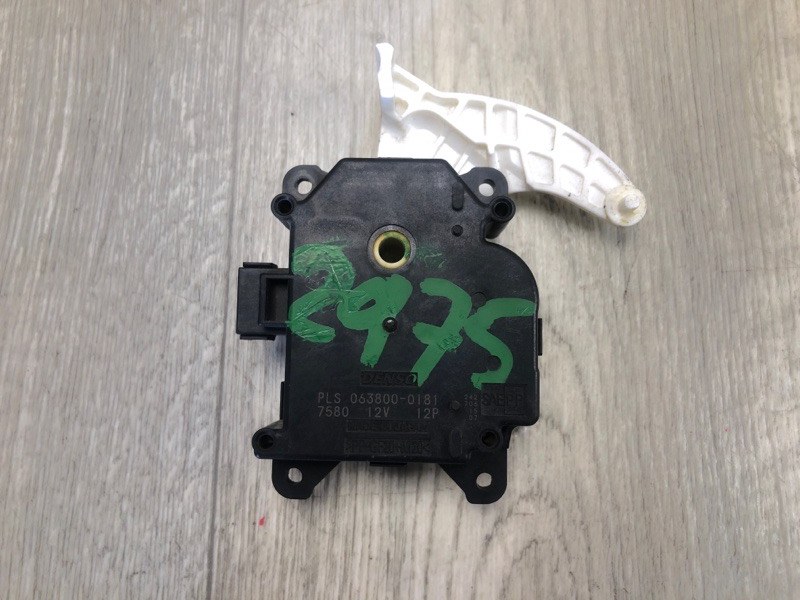 Моторчик заслонки печки TOYOTA PRIUS - 30 09-17 2013 ZVW30 1.8 2ZRFXE 8710647130 Б/У