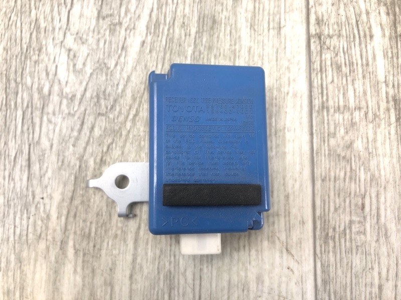 Блок управления дав.в шинах TOYOTA PRIUS - 30 09-17 2013 ZVW30 1.8 2ZRFXE 89760-47030 Б/У