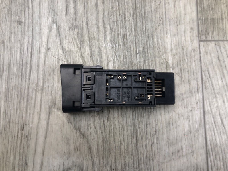 Кнопка стояночного тормоза PRIUS - 30 09-17 2013 ZVW30 1.8 2ZRFXE