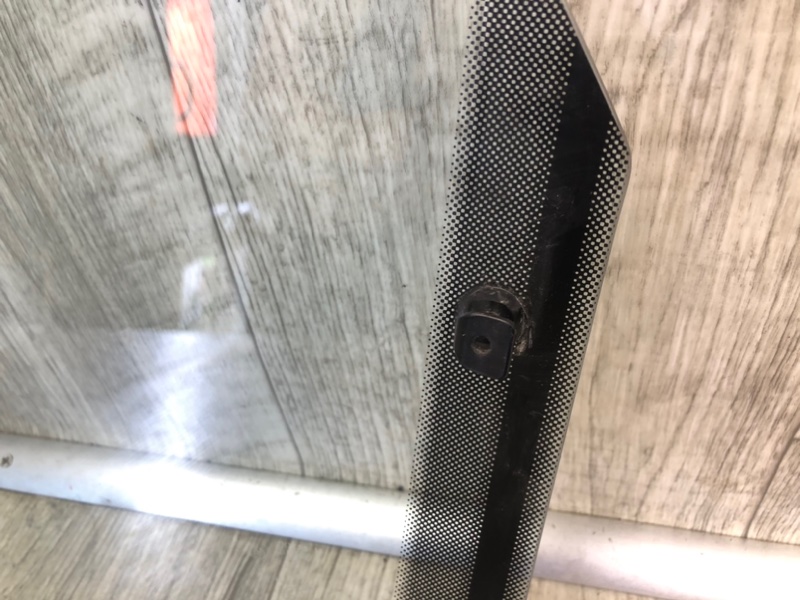 Стекло двери заднее правое 626 GD 87-91