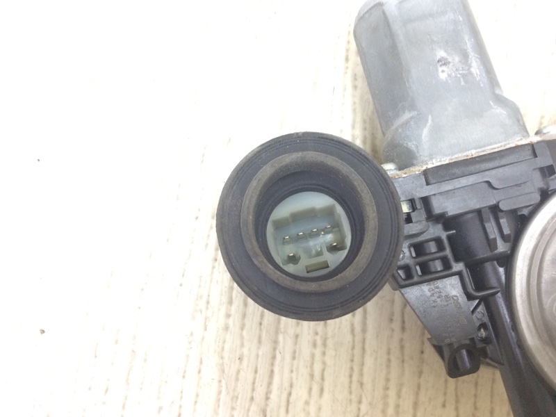 Стеклоподъемник задний правый PATHFINDER R52 12-21 2015 R52 3.5 VQ35DE