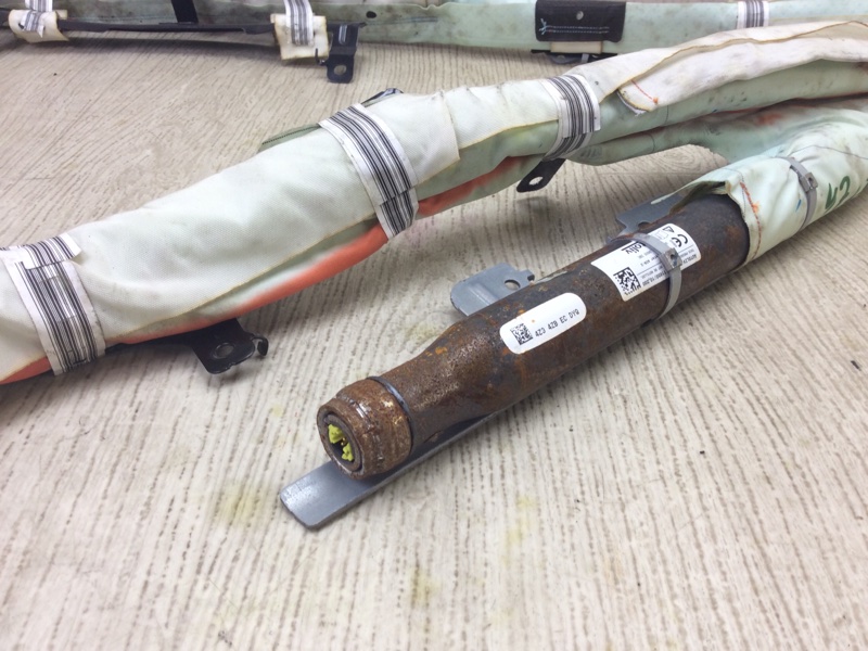 Подушка безопасности (штора) правая NISSAN PATHFINDER R52 12-21 R52 3.5 VQ35DE