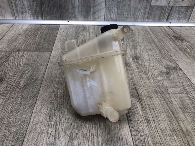 Бачок расширительный PRIUS - 30 09-17 2013 ZVW30 1.8 2ZRFXE Бачок расширительный PRIUS - 30 09-17 2013 ZVW30 1.8 2ZRFXE