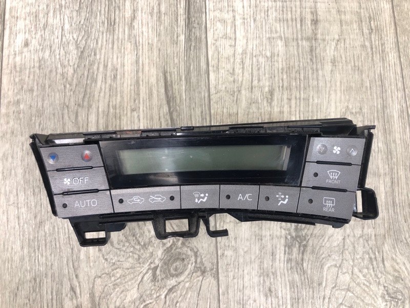 Блок управления печкой TOYOTA PRIUS - 30 09-17 2013 ZVW30 1.8 2ZRFXE 5590047120 Б/У