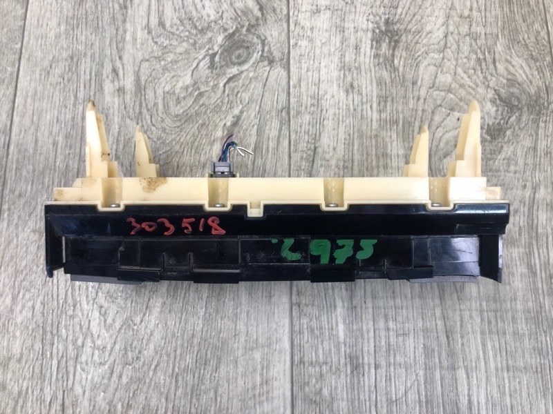 Блок управления печкой TOYOTA PRIUS - 30 09-17 ZVW30 1.8 2ZRFXE