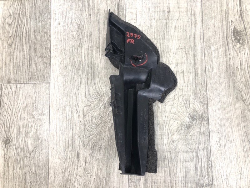 Дефлектор радиатора правый PRIUS - 30 09-17 2013 ZVW30 1.8 2ZRFXE Дефлектор радиатора правый PRIUS - 30 09-17 2013 ZVW30 1.8 2ZRFXE