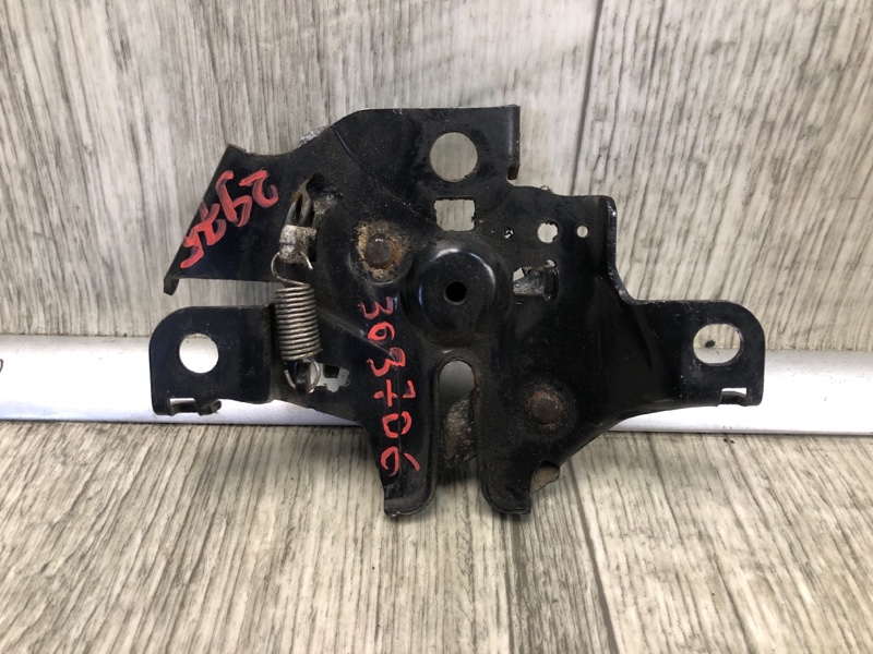Замок капота PRIUS - 30 09-17 2013 ZVW30 1.8 2ZRFXE