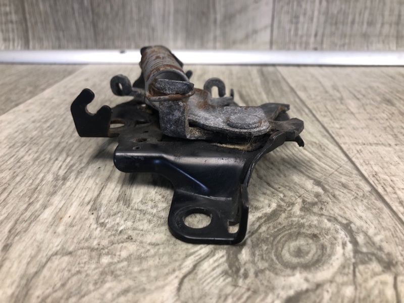 Замок капота PRIUS - 30 09-17 2013 ZVW30 1.8 2ZRFXE