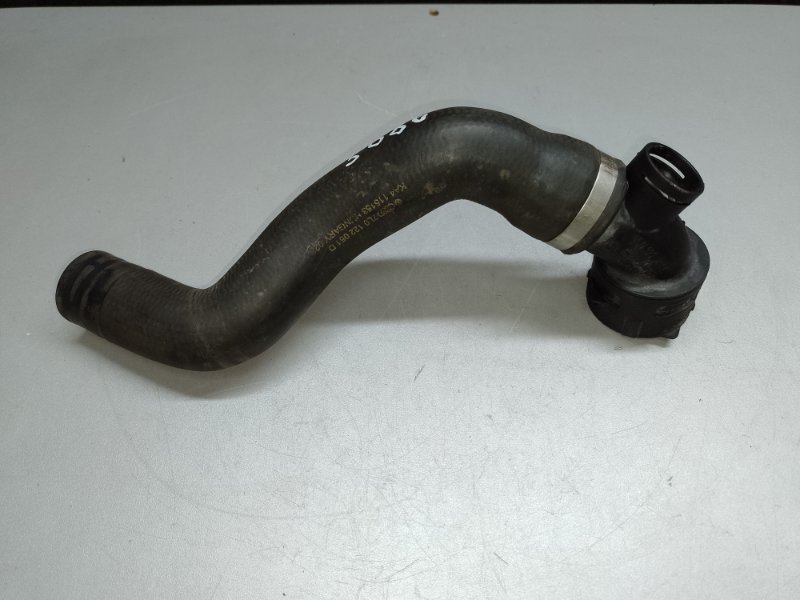 Патрубок системы охлаждения VOLKSWAGEN TOUAREG 02-10 2007 BHK 3.6 7L0 122 051 D Б/У