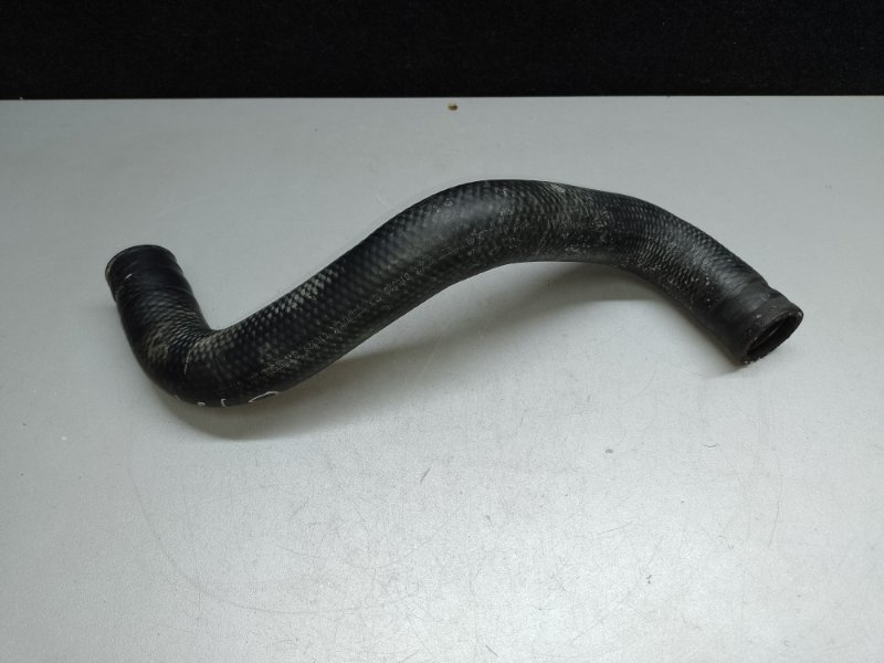 Патрубок системы охлаждения LEXUS RX300 98-03 2001 3.0 1MZFE 16572-20060 Б/У