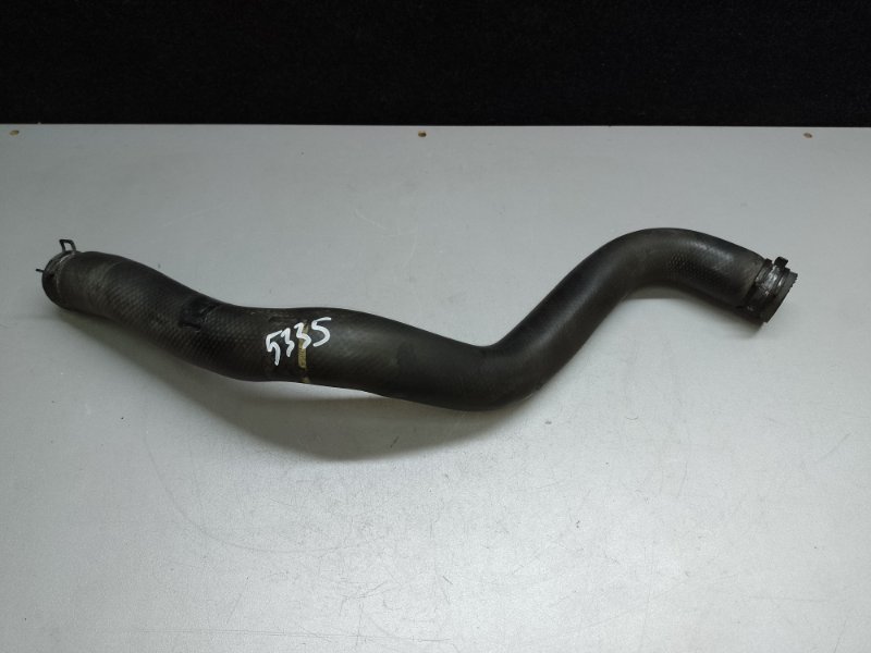 Патрубок системы охлаждения MITSUBISHI OUTLANDER 03-07 2003 2.4 4G69 MN135701 Б/У