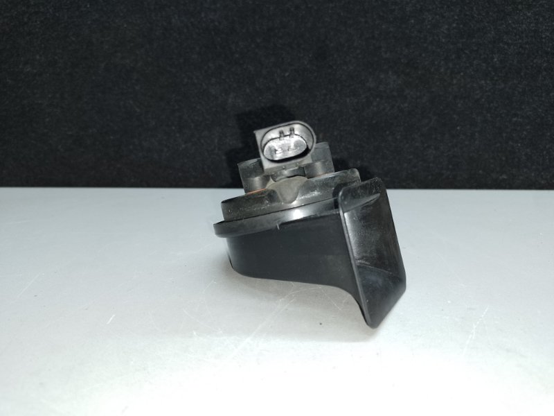 Сигнал левый TOUAREG 02-10 2007 BHK 3.6