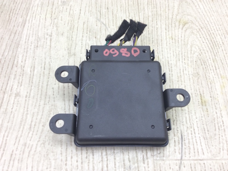 Блок управления парктроником CADILLAC ATS 12-19 2.0 LTG