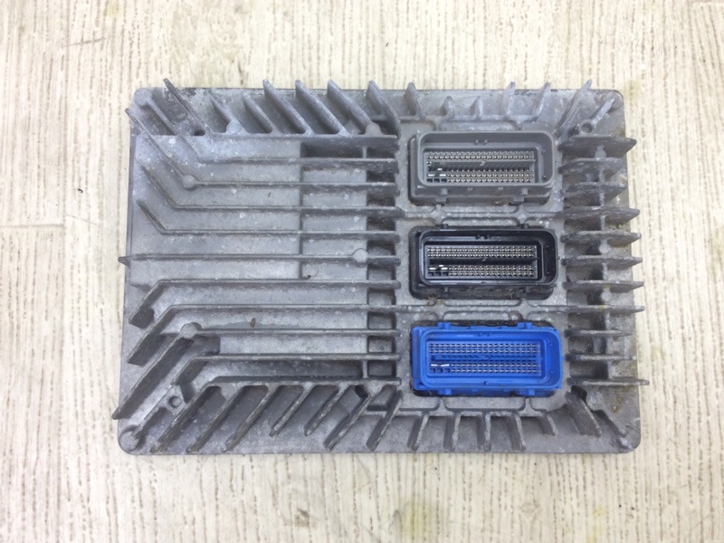 Блок управления двигателем CADILLAC ATS 12-19 2014 2.0 LTG 12653998 Б/У