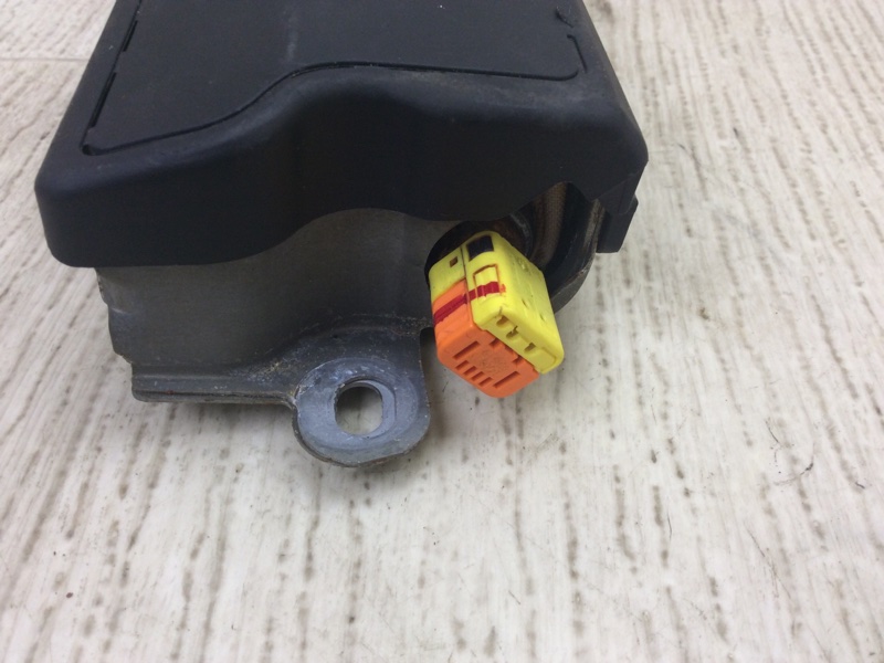 Подушка безопасности в колени правая ATS 12-19 2014 2.0 LTG