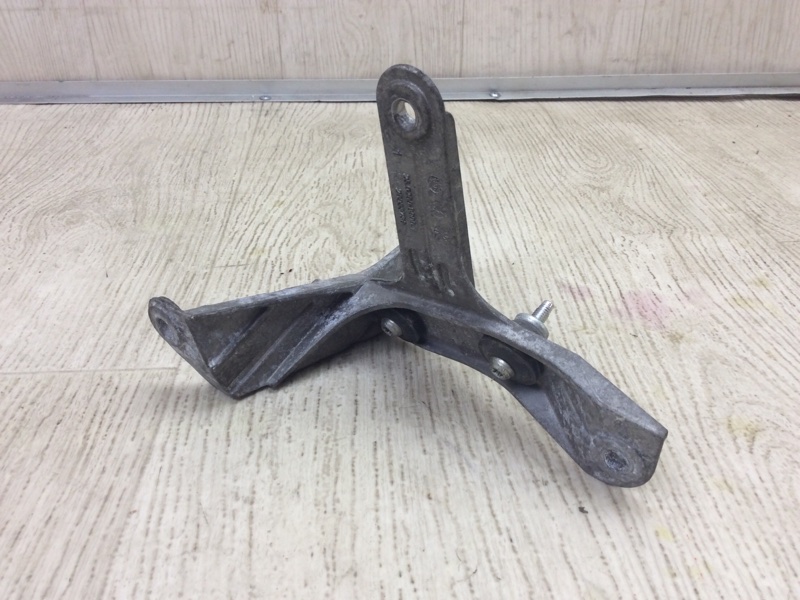 Кронштейн блока ABS ATS 12-19 2014 2.0 LTG