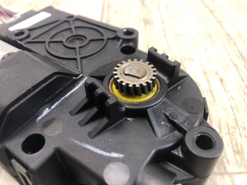 Моторчик люка MKZ 13-20 2016 3.7 C37PDED