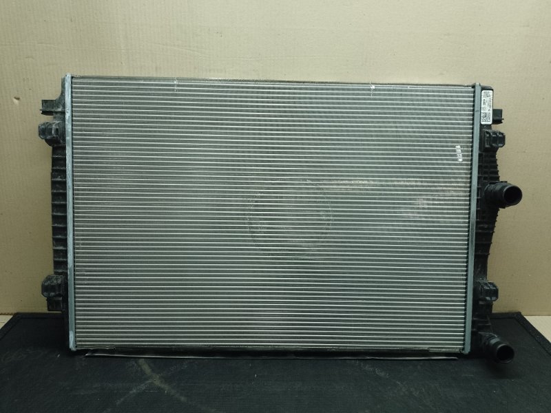 Радиатор основной VOLKSWAGEN JETTA USA 18- 2020 DJXA 1.4 5Q0 121 251 GR Б/У