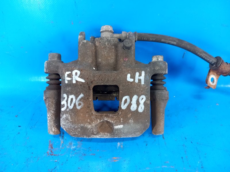 Суппорт тормозной передний левый MITSUBISHI MIRAGE 13- 2013 1.2 3A92 4605B001 Б/У