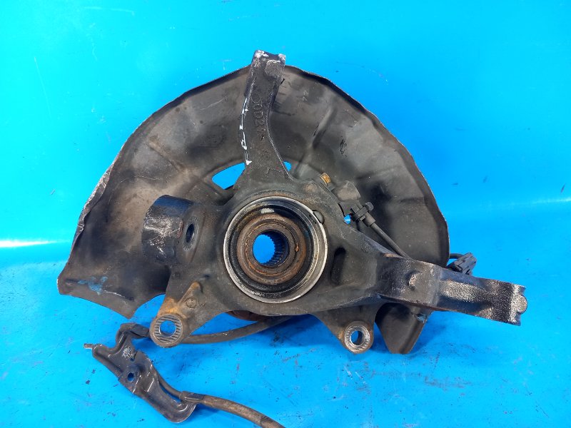 Кулак поворотный передний левый CAMRY 40 06-11 2010 2.5 2ARFE