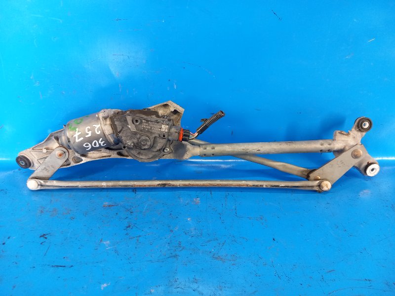 Трапеция стеклоочистителей TOYOTA CAMRY 40 06-11 2.5 2ARFE