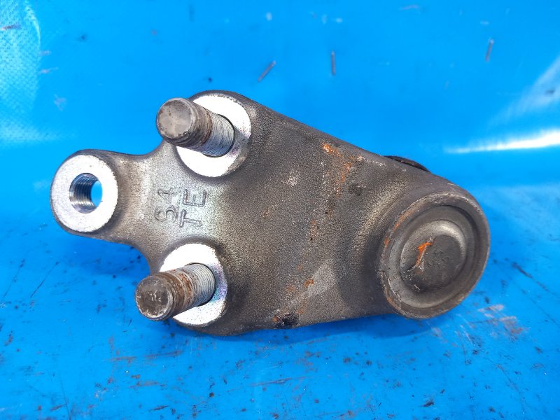Шаровая опора правая CAMRY 40 06-11 2010 2.5 2ARFE