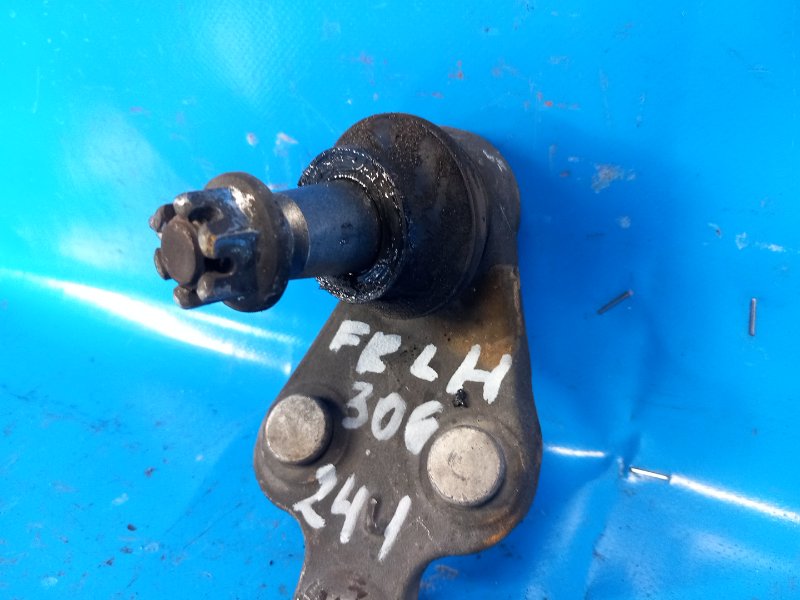 Шаровая опора левая TOYOTA CAMRY 40 06-11 2.5 2ARFE