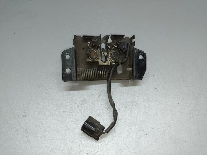 Замок капота OUTLANDER XL 05-13 2006 3.0 6B31