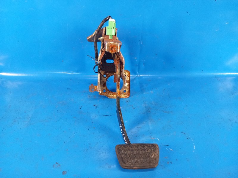 Педаль тормоза TOYOTA CAMRY 40 06-11 2010 2.5 2ARFE 4710106170 Б/У