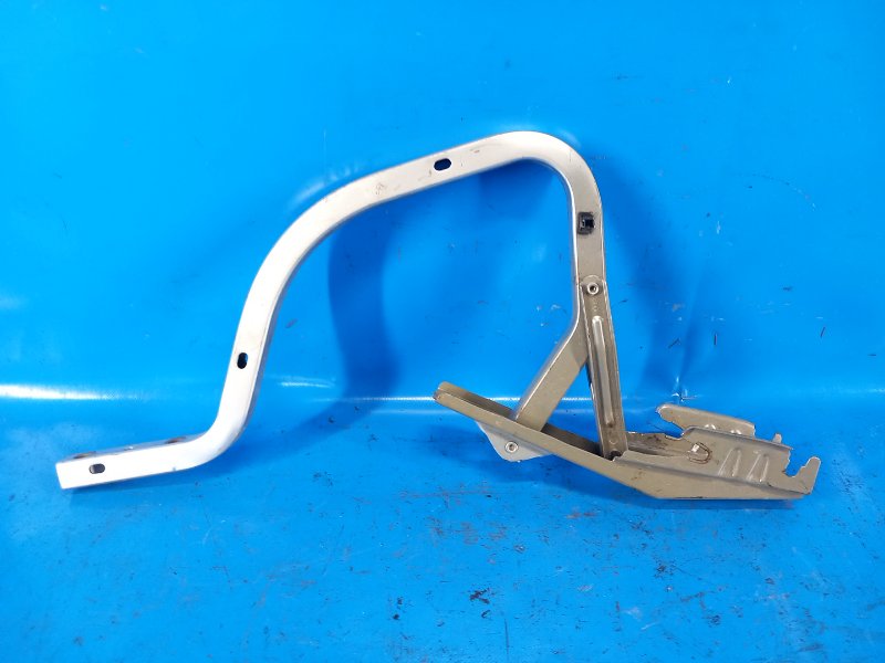 Петля крышки багажника правая CAMRY 40 06-11 2010 2.5 2ARFE Петля крышки багажника правая CAMRY 40 06-11 2010 2.5 2ARFE