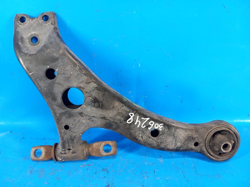 Запчасть рычаг передней подвески нижний правый TOYOTA CAMRY 40 06-11 2010 2.5 2ARFE 4806806150 Б/У Рычаг передней подвески нижний правый TOYOTA CAMRY 40 06-11 2010 2.5 2ARFE 4806806150 Б/У