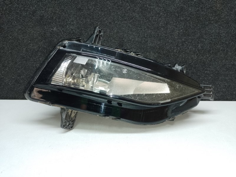 Противотуманная фара правая VOLKSWAGEN JETTA USA 18- 2020 DJXA 1.4 5GM 941 662 A Б/У