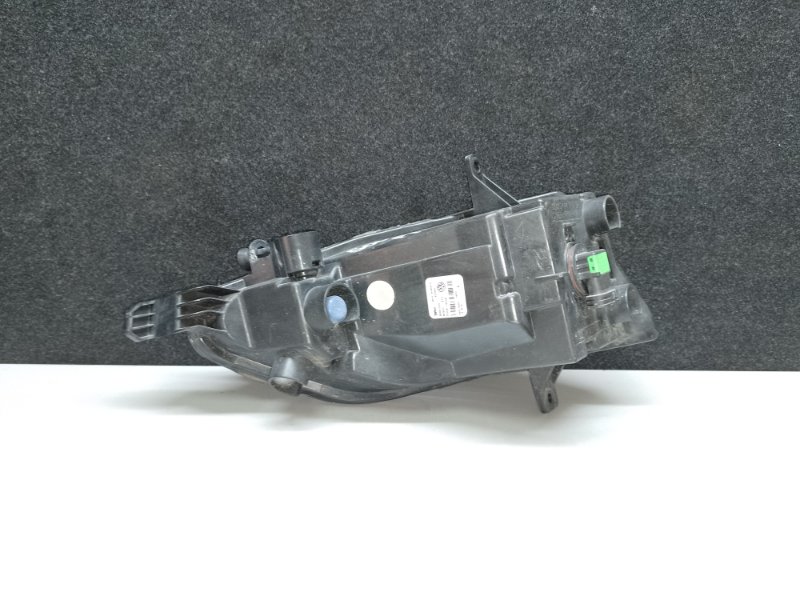 Противотуманная фара правая JETTA USA 18- 2020 DJXA 1.4