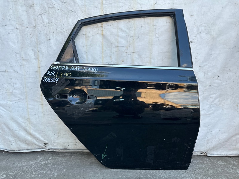 Запчасть дверь задняя правая NISSAN SENTRA B17 12-21 2018 1.8 MRA8DE H2100-9AMMA Б/У Дверь задняя правая NISSAN SENTRA B17 12-21 2018 1.8 MRA8DE H2100-9AMMA Б/У