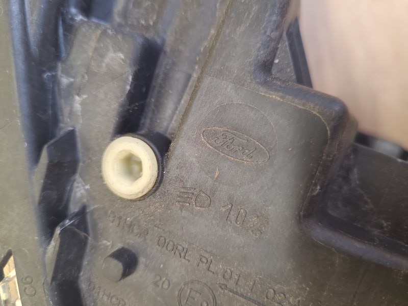 Фара правая KUGA  20-24