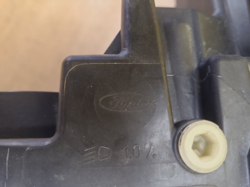 Фара левая KUGA  20-24