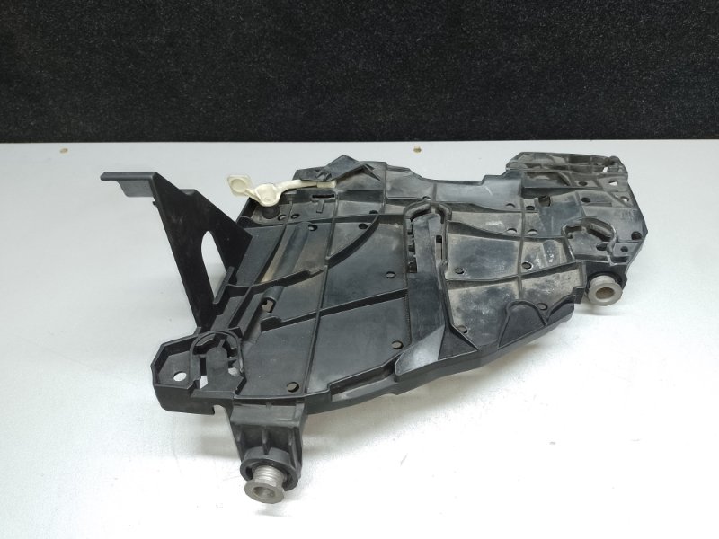 Кронштейн крепления фары левый VOLKSWAGEN TOUAREG 02-10 2007 BHK 3.6 7L6 941 291 Б/У